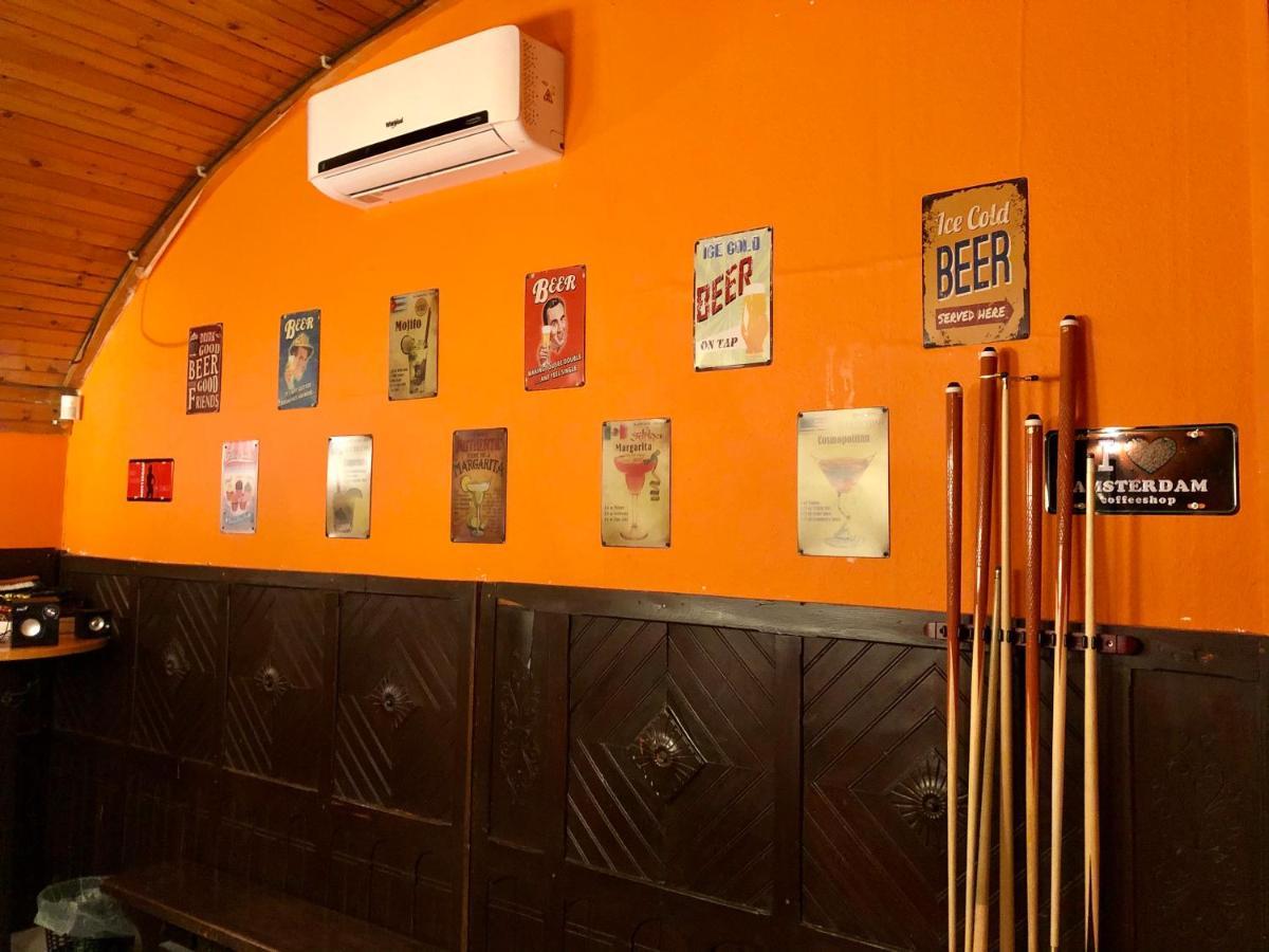 Whole Basemenet Former Pub4 Stag Do/Hen Party Budapeszt Zewnętrze zdjęcie